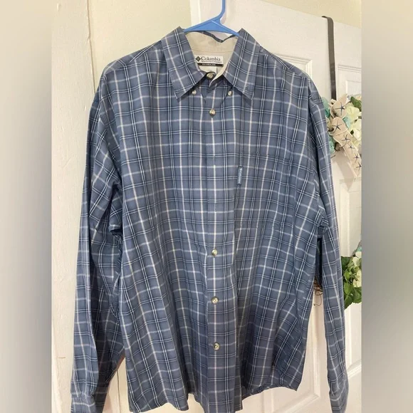 Columbia Blue Casual Button Down Shirt - Picture 1 of 8